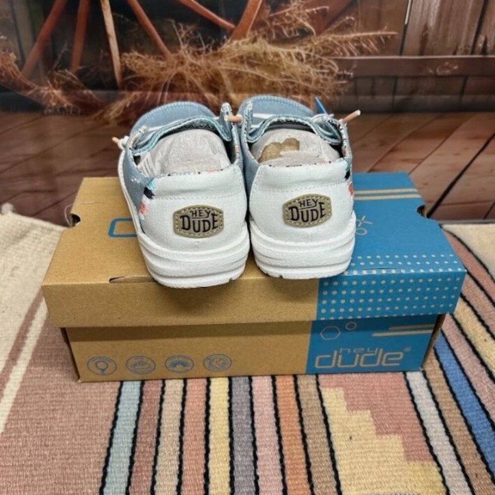 Youth Hey Dude Wendy Boho Light Denim Shoe Size 6 - Picture 4 of 5